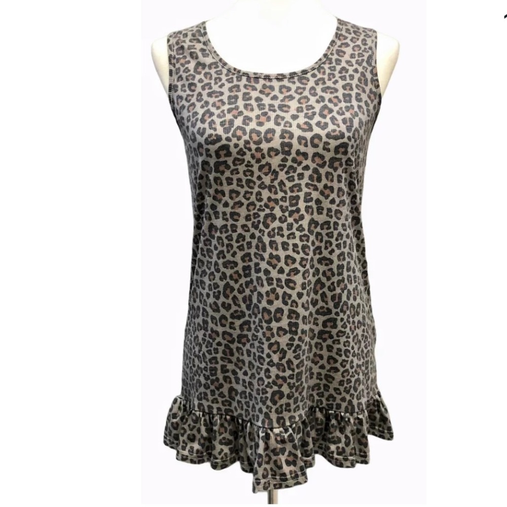 Entro Womens Leopard Print Sleeveless Knit Top